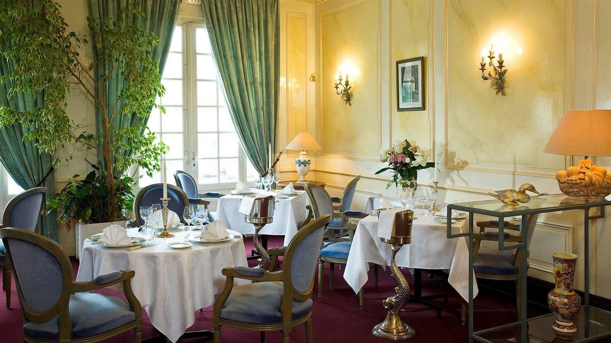 Mercure Moulins Centre Hotel De Paris Kültér fotó