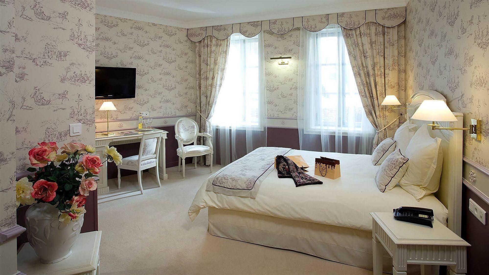 Mercure Moulins Centre Hotel De Paris Kültér fotó