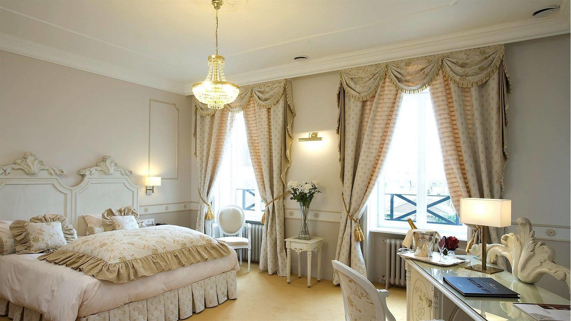 Mercure Moulins Centre Hotel De Paris Kültér fotó